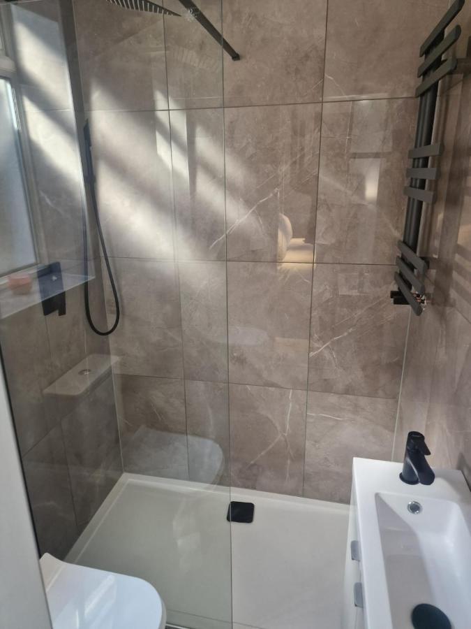 Collier'S Wood En-Suite Apartments Londres Exterior foto